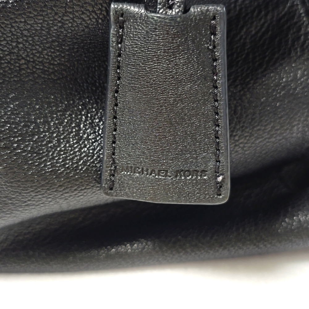 Michael Kors Hamilton Slouch Satchel With Lock and Key - Picture 7 of 16